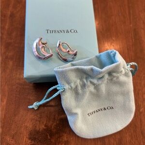 Tiffany & Co. Paloma Picasso Crescent Moon Earrings 925 Silver W/ Box, Dust bag